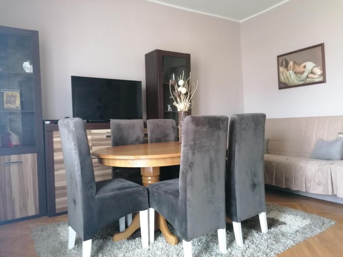 Apartman ,,Milica" Donji Milanovac Exteriör bild
